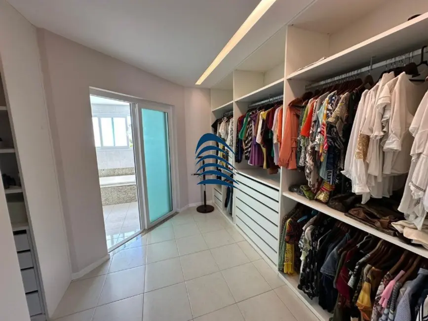 Foto 2 de Casa com 5 quartos à venda, 332m2 em Piatã, Salvador - BA