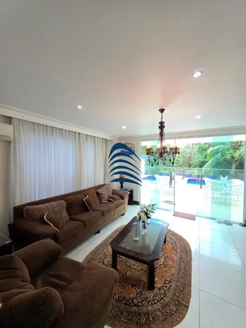 Casa com 4 quartos à venda, 600m2 em Salvador - BA - imagem 1 Foto 1 de Casa com 4 quartos à venda, 600m2 em Salvador - BA