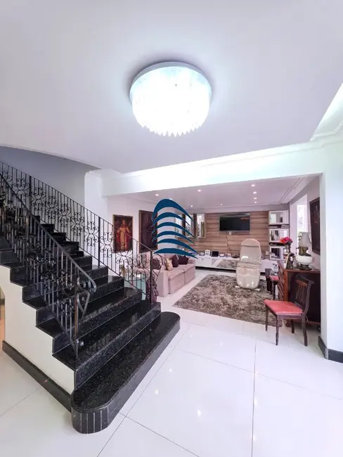 Casa com 4 quartos à venda, 600m2 em Salvador - BA - imagem 4 Foto 4 de Casa com 4 quartos à venda, 600m2 em Salvador - BA