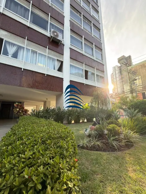 Foto 2 de Apartamento com 4 quartos à venda, 215m2 em Vitória, Salvador - BA