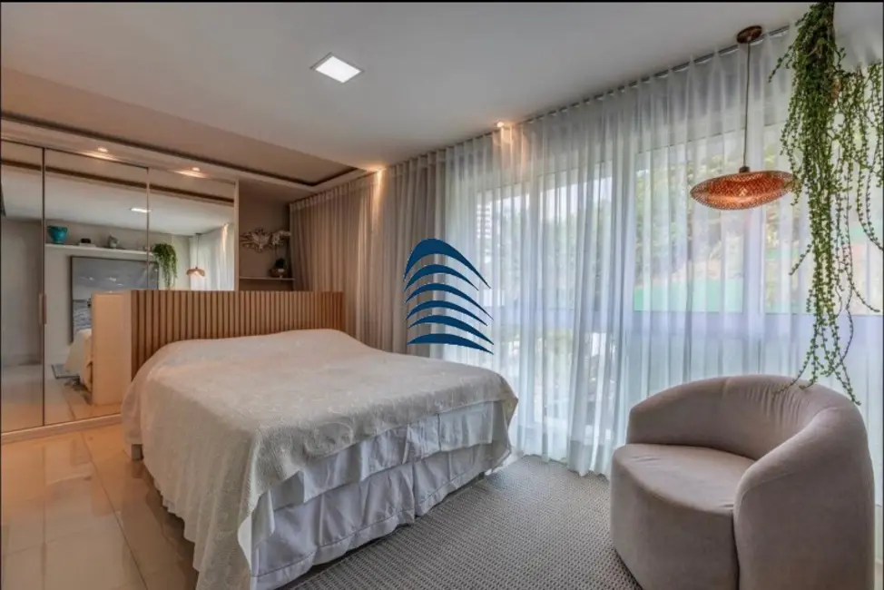 Foto 2 de Apartamento com 2 quartos à venda, 145m2 em Ondina, Salvador - BA