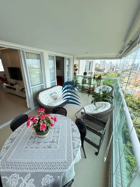 Apartamento com 3 quartos à venda, 153m2 em Itaigara, Salvador - BA - imagem 3 Foto 3 de Apartamento com 3 quartos à venda, 153m2 em Itaigara, Salvador - BA