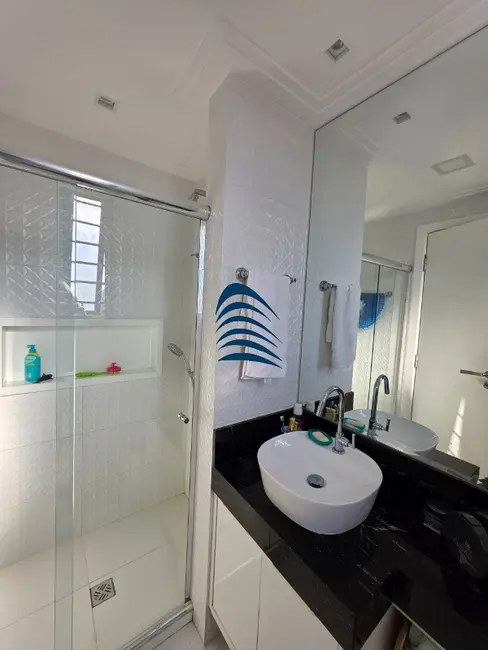 Apartamento com 3 quartos à venda, 195m2 em Candeal, Salvador - BA - imagem 9 Foto 9 de Apartamento com 3 quartos à venda, 195m2 em Candeal, Salvador - BA