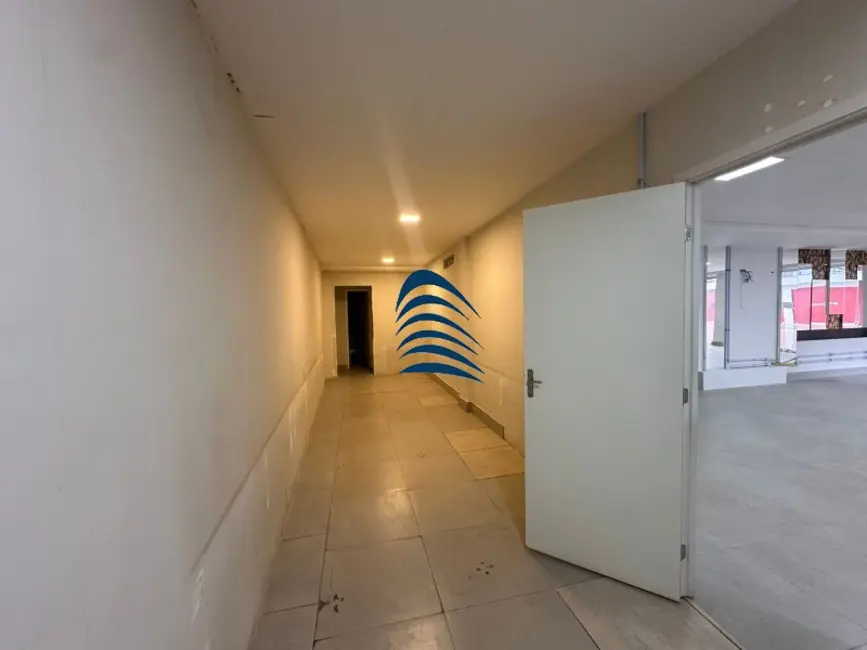 Sala Comercial à venda, 170m2 em Recreio Ipitanga, Lauro De Freitas - BA - imagem 8 Foto 8 de Sala Comercial à venda, 170m2 em Recreio Ipitanga, Lauro De Freitas - BA