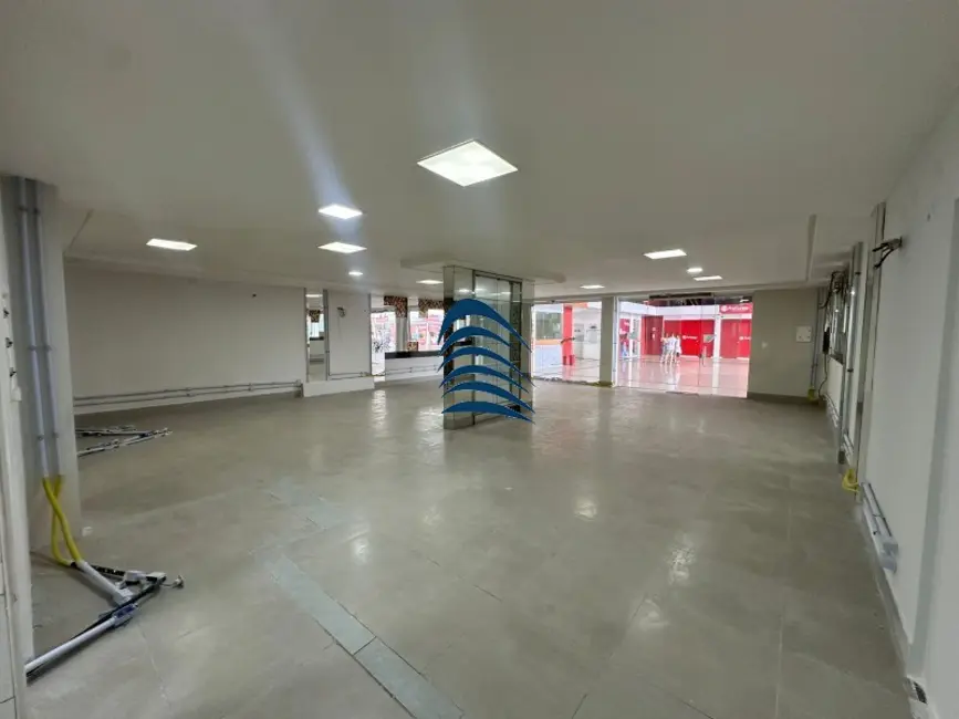 Sala Comercial à venda, 170m2 em Recreio Ipitanga, Lauro De Freitas - BA - imagem 4 Foto 4 de Sala Comercial à venda, 170m2 em Recreio Ipitanga, Lauro De Freitas - BA