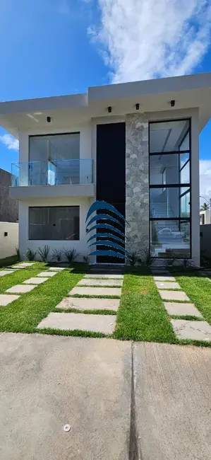 Foto 1 de Casa de Condomínio com 4 quartos à venda, 227m2 em Camacari - BA