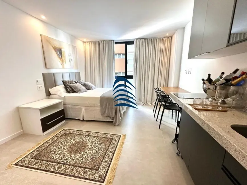 Apartamento com 1 quarto à venda e para alugar, 23m2 em Vitória, Salvador - BA - imagem 3 Foto 3 de Apartamento com 1 quarto à venda e para alugar, 23m2 em Vitória, Salvador - BA