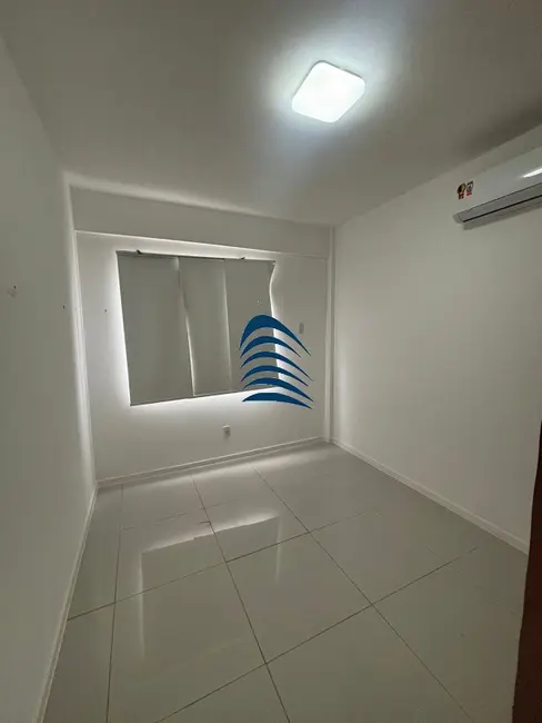 Foto 7 de Apartamento com 3 quartos à venda, 80m2 em Stiep, Salvador - BA