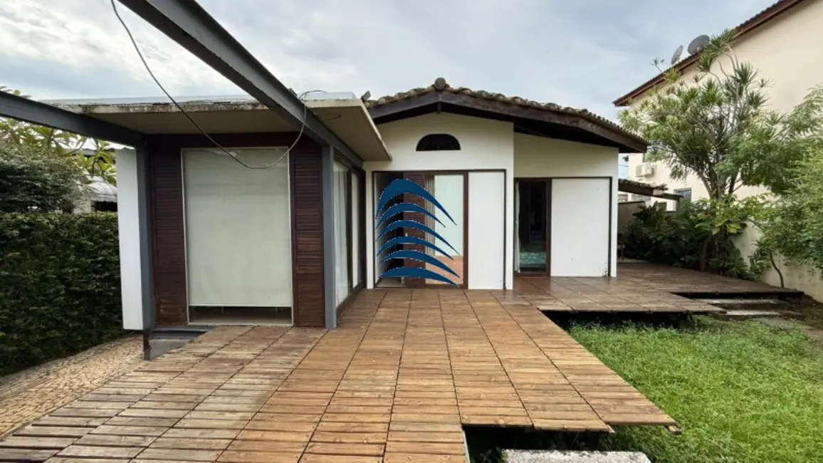 Foto 1 de Casa com 3 quartos à venda, 190m2 em Itapuã, Salvador - BA