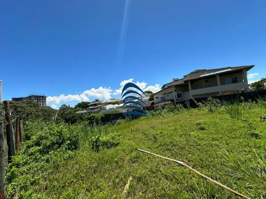 Foto 1 de Terreno / Lote à venda, 1052m2 em Piatã, Salvador - BA