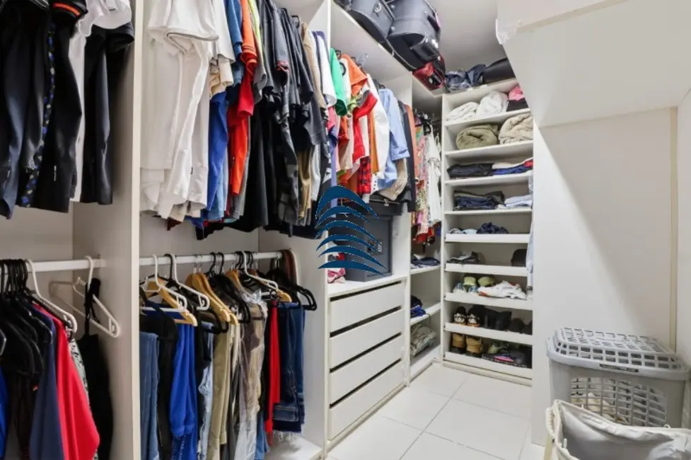 Foto 3 de Apartamento com 4 quartos à venda, 360m2 em Camacari - BA