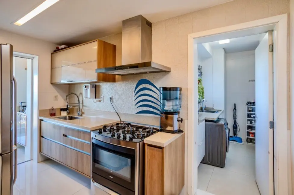 Foto 6 de Apartamento com 4 quartos à venda, 131m2 em Patamares, Salvador - BA