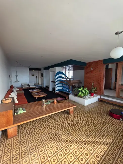 Foto 8 de Apartamento com 3 quartos à venda, 240m2 em Canela, Salvador - BA