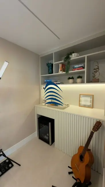 Foto 4 de Apartamento com 4 quartos à venda, 270m2 em Patamares, Salvador - BA