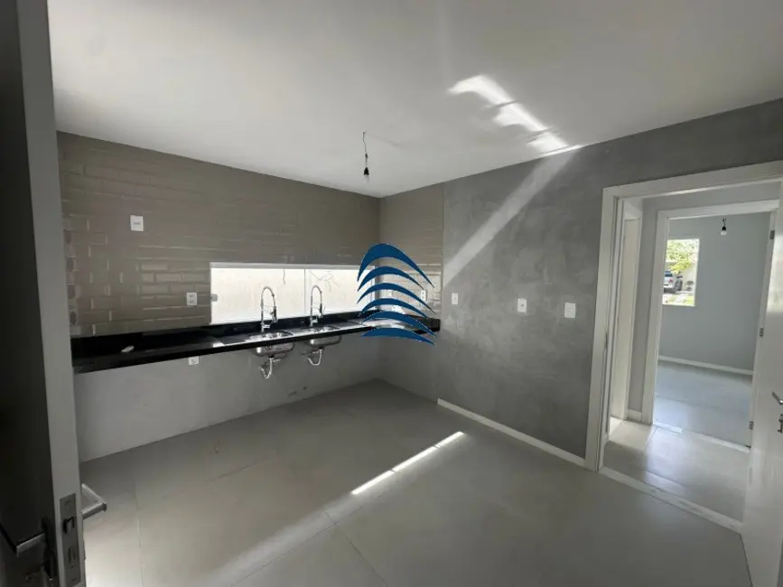 Foto 2 de Casa de Condomínio com 4 quartos à venda, 173m2 em Camacari - BA