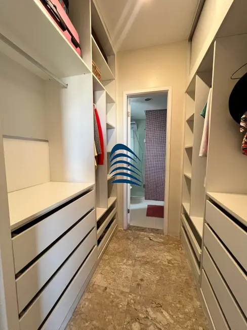 Foto 2 de Apartamento com 3 quartos à venda, 225m2 em Itaigara, Salvador - BA