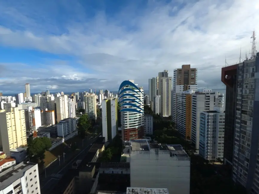 Foto 9 de Apartamento com 3 quartos à venda, 208m2 em Vitória, Salvador - BA