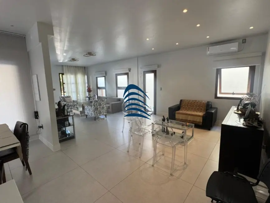 Casa de Condomínio com 3 quartos à venda, 270m2 em Piatã, Salvador - BA - imagem 3 Foto 3 de Casa de Condomínio com 3 quartos à venda, 270m2 em Piatã, Salvador - BA