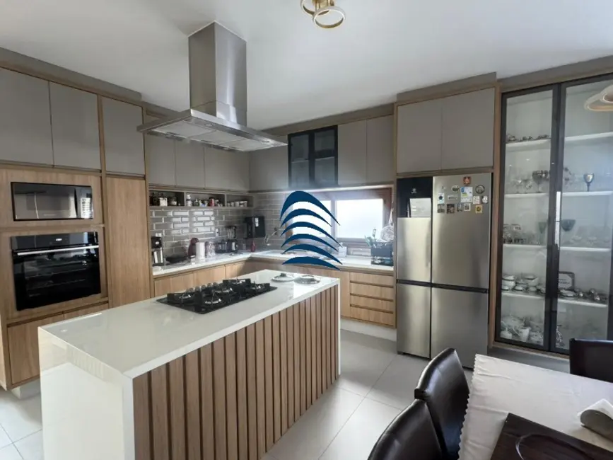 Casa de Condomínio com 3 quartos à venda, 270m2 em Piatã, Salvador - BA - imagem 1 Foto 1 de Casa de Condomínio com 3 quartos à venda, 270m2 em Piatã, Salvador - BA