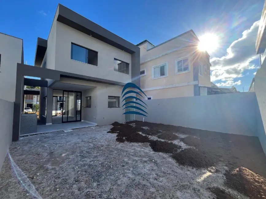 Foto 1 de Casa de Condomínio com 4 quartos à venda, 136m2 em Camacari - BA