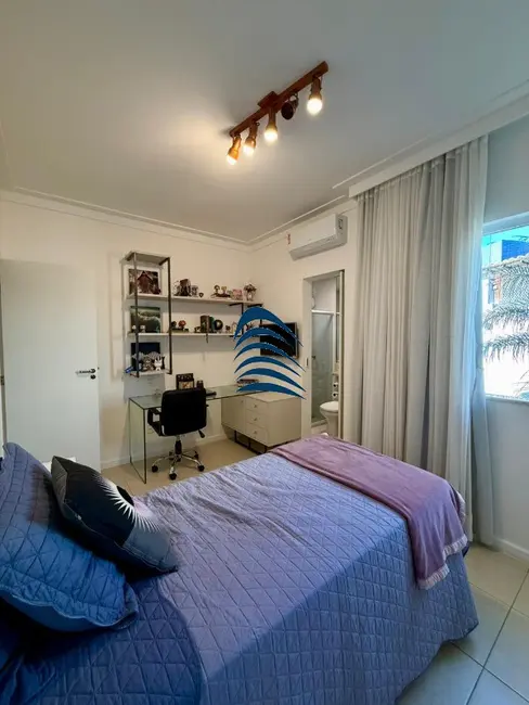 Foto 4 de Casa de Condomínio com 4 quartos à venda, 347m2 em Camacari - BA