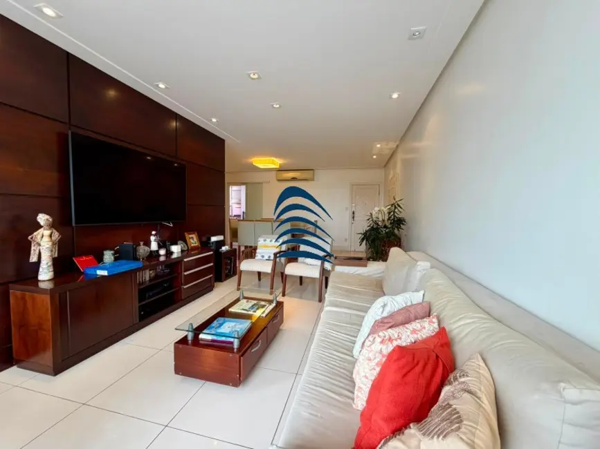 Apartamento com 3 quartos à venda, 130m2 em Pituba, Salvador - BA - imagem 4 Foto 4 de Apartamento com 3 quartos à venda, 130m2 em Pituba, Salvador - BA