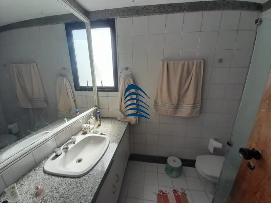 Apartamento com 4 quartos à venda, 140m2 em Salvador - BA - imagem 9 Foto 9 de Apartamento com 4 quartos à venda, 140m2 em Salvador - BA