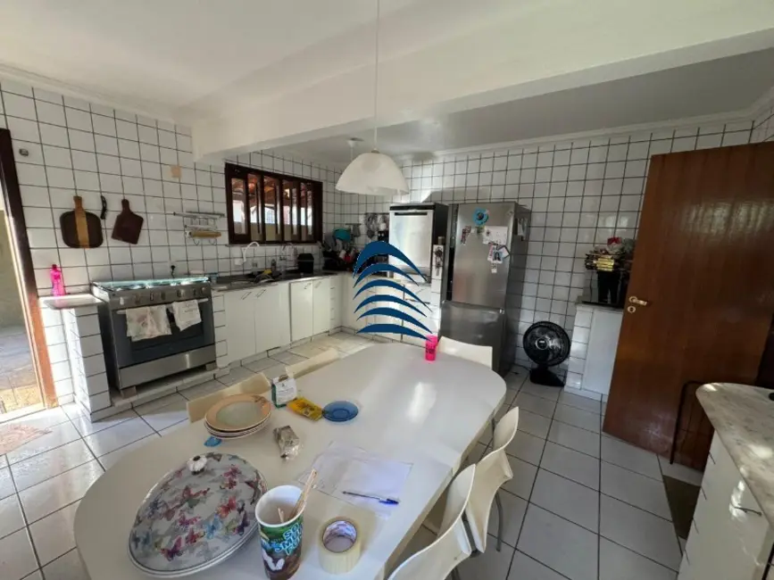 Casa com 5 quartos à venda, 290m2 em Patamares, Salvador - BA - imagem 2 Foto 2 de Casa com 5 quartos à venda, 290m2 em Patamares, Salvador - BA