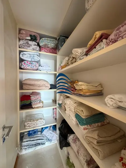 Foto 8 de Apartamento com 3 quartos à venda, 236m2 em Candeal, Salvador - BA
