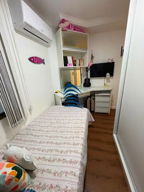 Apartamento com 3 quartos à venda, 72m2 em Pituba, Salvador - BA - imagem 4 Foto 4 de Apartamento com 3 quartos à venda, 72m2 em Pituba, Salvador - BA