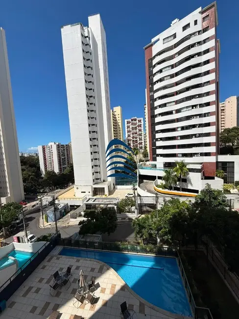 Apartamento com 3 quartos à venda, 130m2 em Itaigara, Salvador - BA - imagem 2 Foto 2 de Apartamento com 3 quartos à venda, 130m2 em Itaigara, Salvador - BA
