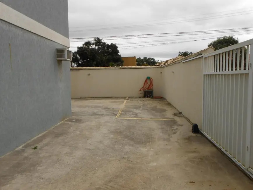 Foto 3 de Apartamento com 2 quartos à venda, 75m2 em Chácara Mariléa, Rio Das Ostras - RJ