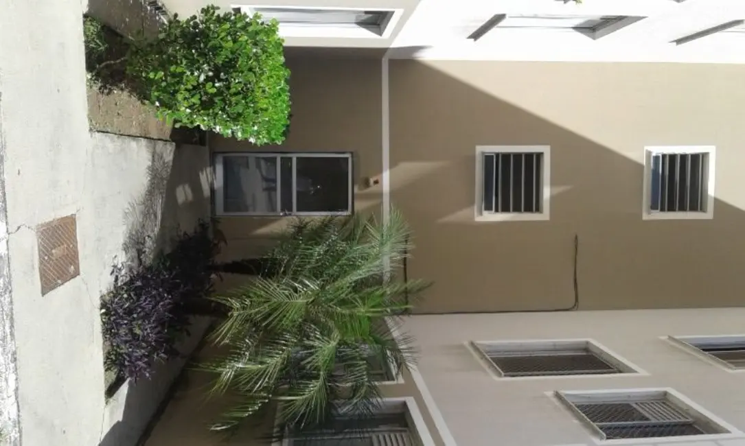 Foto 4 de Apartamento com 2 quartos à venda, 50m2 em Jardim Mariléa, Rio Das Ostras - RJ