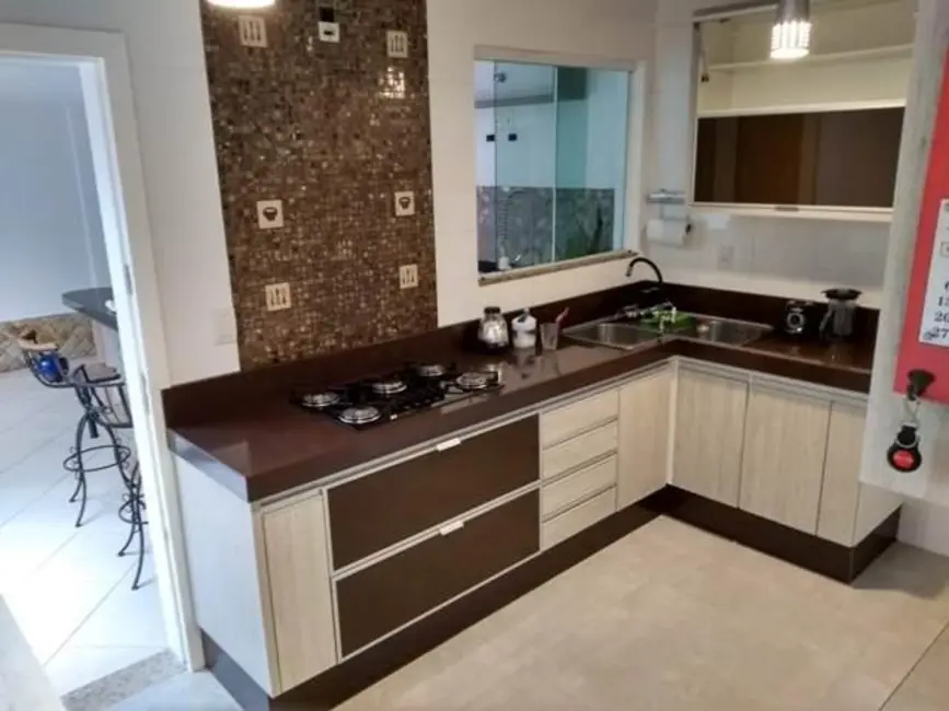 Foto 8 de Casa com 4 quartos à venda, 216m2 em Costazul, Rio Das Ostras - RJ