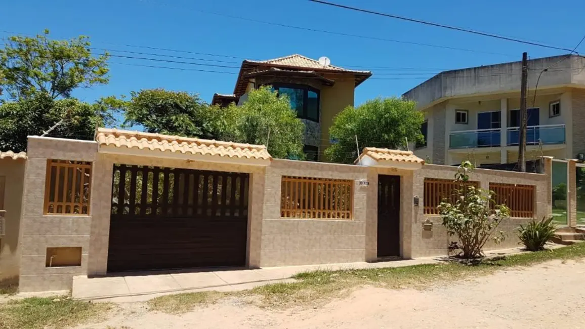 Foto 2 de Casa com 2 quartos à venda, 200m2 em Costazul, Rio Das Ostras - RJ