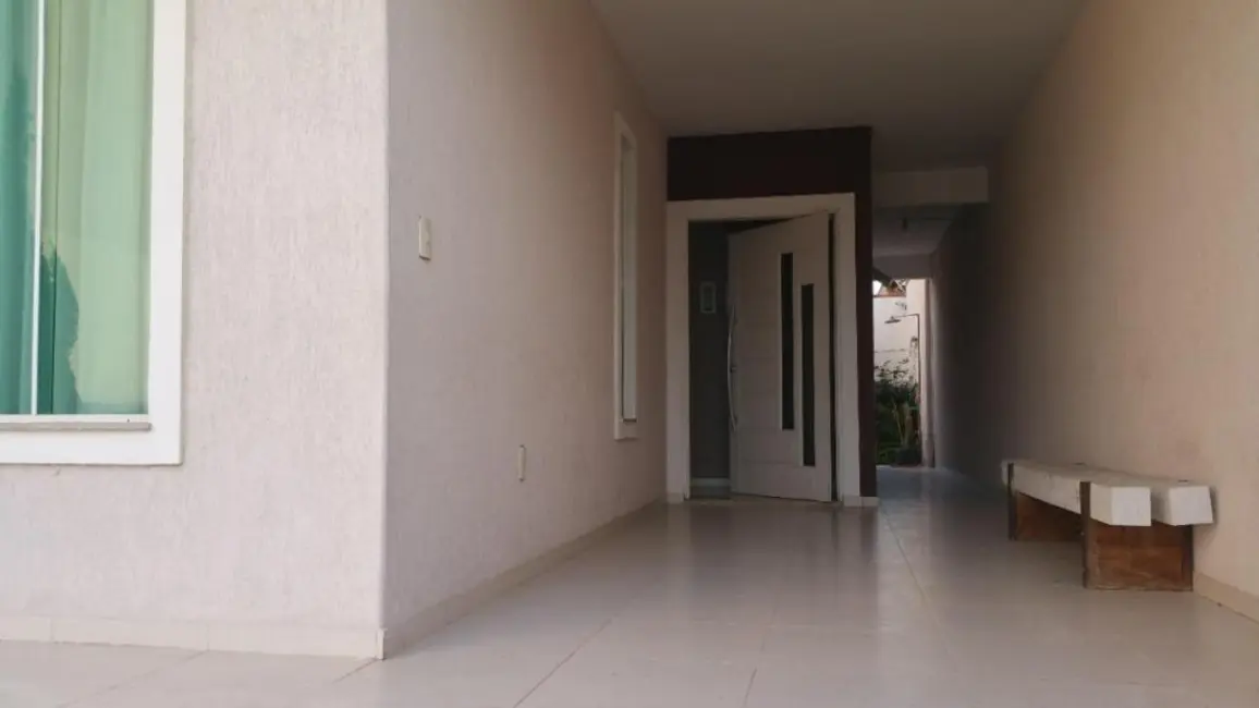 Foto 4 de Casa com 3 quartos à venda, 210m2 em Ouro Verde, Rio Das Ostras - RJ