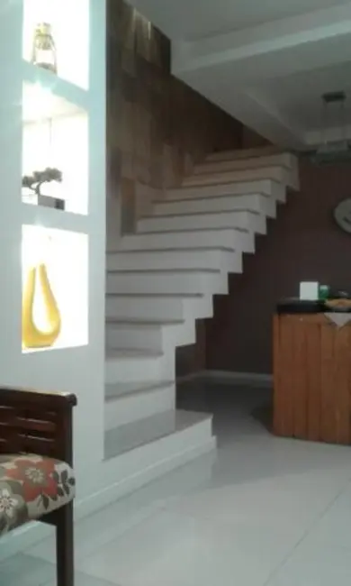 Foto 9 de Casa com 3 quartos à venda, 210m2 em Ouro Verde, Rio Das Ostras - RJ