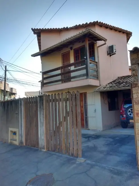 Foto 3 de Casa com 2 quartos à venda, 86m2 em Extensão do Bosque, Rio Das Ostras - RJ