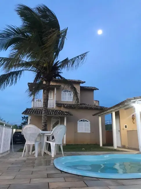 Casa de Condomínio com 3 quartos à venda, 112m2 em Rio Das Ostras - RJ - imagem 4 Foto 4 de Casa de Condomínio com 3 quartos à venda, 112m2 em Rio Das Ostras - RJ