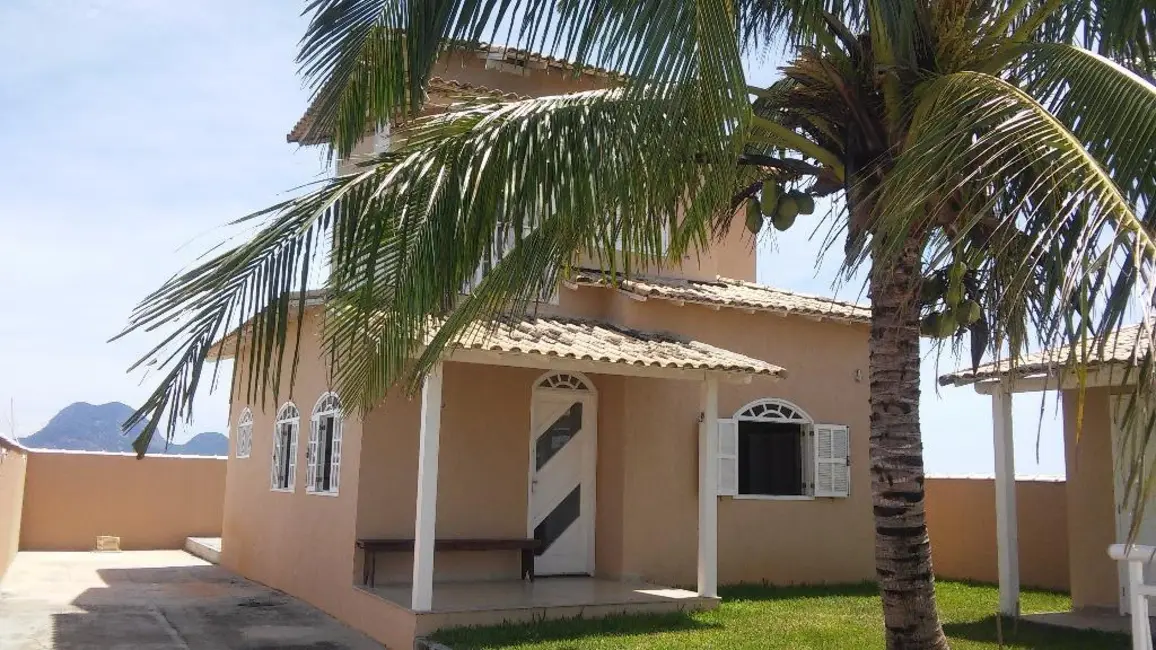 Casa de Condomínio com 3 quartos à venda, 112m2 em Rio Das Ostras - RJ - imagem 2 Foto 2 de Casa de Condomínio com 3 quartos à venda, 112m2 em Rio Das Ostras - RJ