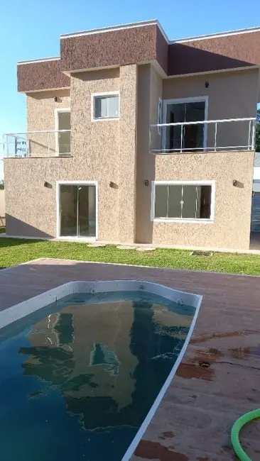 Casa de Condomínio com 4 quartos à venda, 251m2 em Extensão do Bosque, Rio Das Ostras - RJ - imagem 9 Foto 9 de Casa de Condomínio com 4 quartos à venda, 251m2 em Extensão do Bosque, Rio Das Ostras - RJ