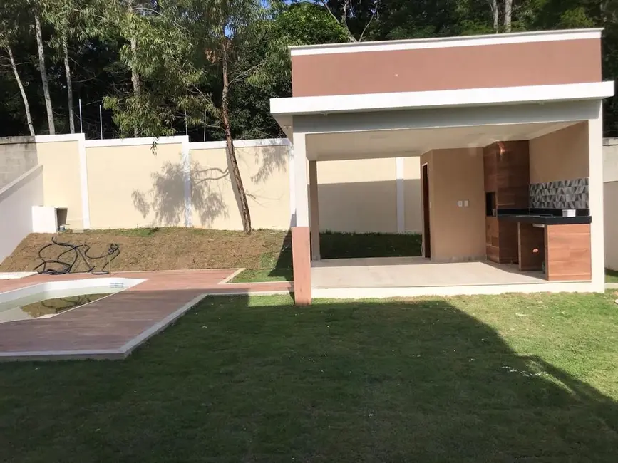 Casa de Condomínio com 4 quartos à venda, 251m2 em Extensão do Bosque, Rio Das Ostras - RJ - imagem 8 Foto 8 de Casa de Condomínio com 4 quartos à venda, 251m2 em Extensão do Bosque, Rio Das Ostras - RJ