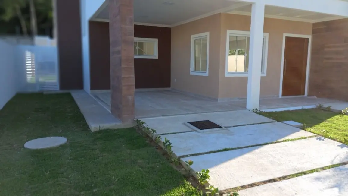 Casa de Condomínio com 4 quartos à venda, 251m2 em Extensão do Bosque, Rio Das Ostras - RJ - imagem 4 Foto 4 de Casa de Condomínio com 4 quartos à venda, 251m2 em Extensão do Bosque, Rio Das Ostras - RJ