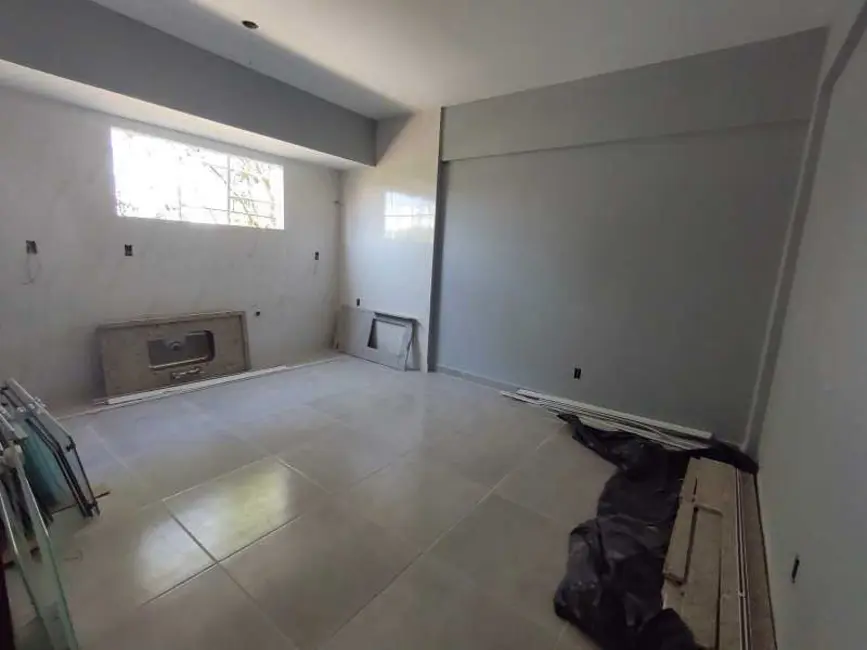 Armazém / Galpão para alugar, 903m2 em Atlântica, Rio Das Ostras - RJ - imagem 6 Foto 6 de Armazém / Galpão para alugar, 903m2 em Atlântica, Rio Das Ostras - RJ