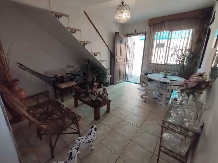 Casa de Condomínio com 1 quarto à venda, 48m2 em Liberdade, Rio Das Ostras - RJ - imagem 5 Foto 5 de Casa de Condomínio com 1 quarto à venda, 48m2 em Liberdade, Rio Das Ostras - RJ