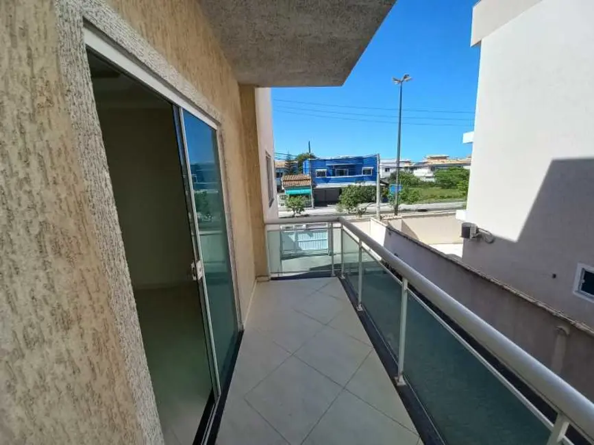 Foto 3 de Apartamento com 2 quartos à venda, 72m2 em Ouro Verde, Rio Das Ostras - RJ