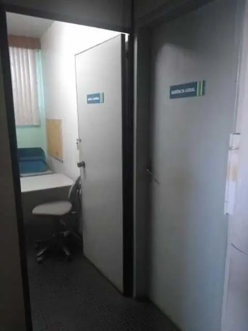 Foto 22 de Armazém / Galpão à venda em Granja dos Cavaleiros, Macae - RJ