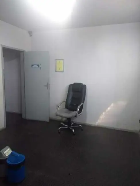 Foto 19 de Armazém / Galpão à venda em Granja dos Cavaleiros, Macae - RJ