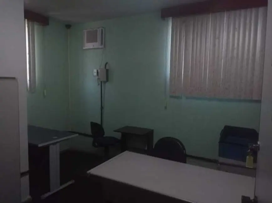 Foto 20 de Armazém / Galpão à venda em Granja dos Cavaleiros, Macae - RJ