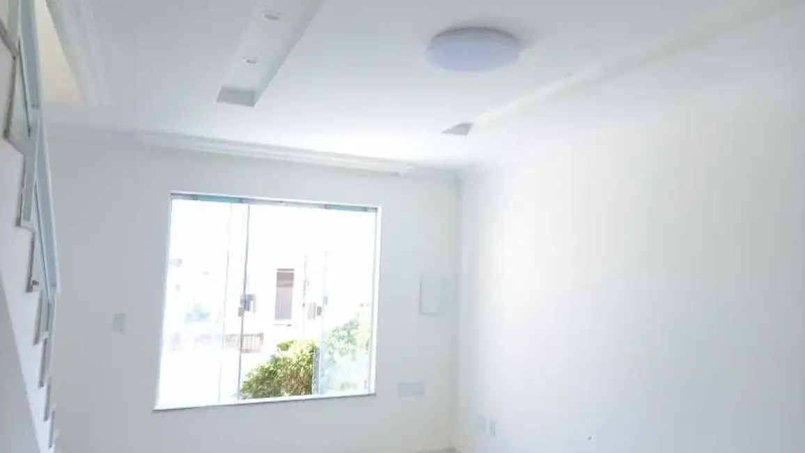 Foto 4 de Apartamento com 3 quartos à venda, 67m2 em Ouro Verde, Rio Das Ostras - RJ